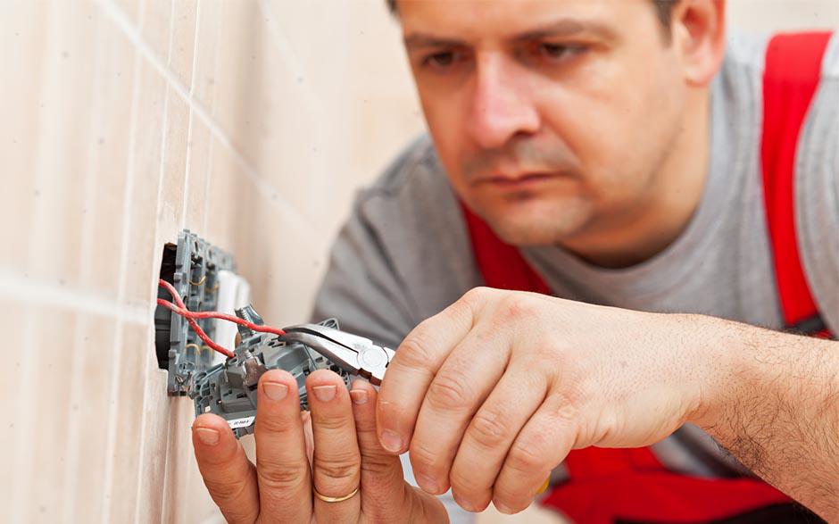 je recherche un électricien Mantes-la-Ville